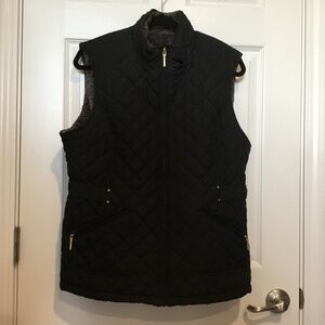 Weatherproof black diamond puffer vest, size XL, brown faux fur lining